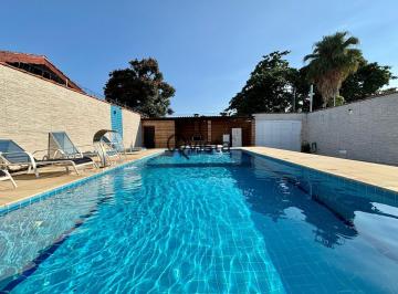 Casa · 150m² · 5 Quartos · 3 Vagas · Casa no Pernambuco Guarujá | Qvista inteligência imobiliário