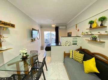 Apartamento · 29m² · 1 Quarto · 1 Vaga · Flat à Venda na Pitangueiras no Guarujá | QVista Inteligência Imobiliária Gua...