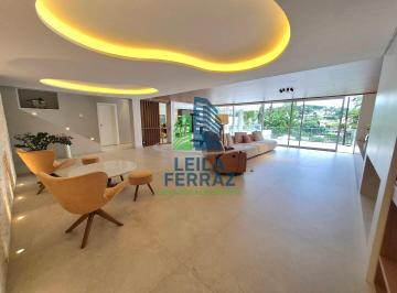 Casa · 700m² · 4 Quartos · 7 Vagas · Casa decorada com 1.500m² de terreno no Arujazinho III