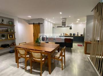 Casa · 250m² · 3 Quartos · 4 Vagas · Belo Sobrado em Condomínio com 3 Suítes e 4 Vagas no Jardim Anália Franco