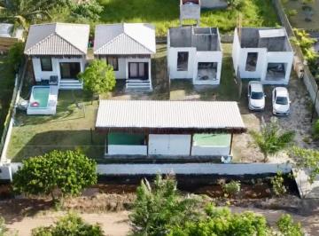 Casa , Maraú · A 200 metros da praia, ao lado dos melhores empreendimentos.