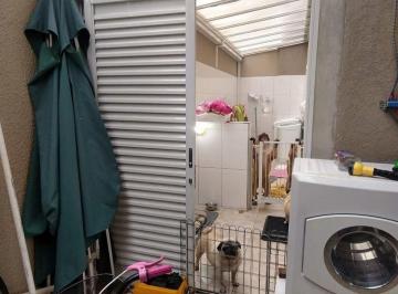 Casa de 3 quartos, Barueri · Sobrado em Barueri com ótima localização recém reformado