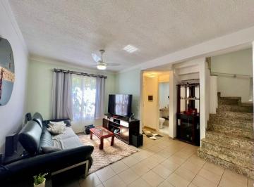 Casa de 3 quartos, Sumaré · Casa modelo Flávia à venda com 3 dormitórios sendo 1 suíte e 125m2 de construção em bairro planejado