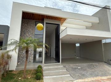 Casa de 3 quartos, Águas Claras · Casa em Arniqueira | 3 Suítes | Condomínio Fechado