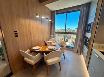 Apartamento · 36m² · 1 Quarto · 1 Vaga · FLAT MOBINHADO E NOVO A 300M DO MAR DE BOMBAS