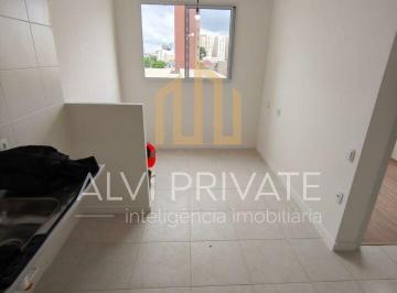 Apartamento · 33m² · 2 Quartos · Apartamento na Barra Funda com 2 dormitórios, a 200m do metro.