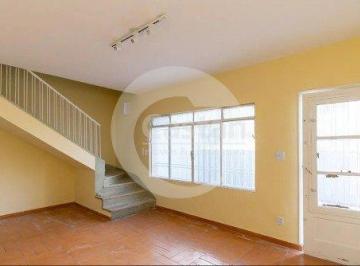 Casa · 239m² · 2 Quartos · 2 Vagas · Sobrado em Vila Santa Clara