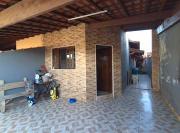 Casa de 2 quartos, Itanhaém · Casa com 2 quartos e área gourmet em Itanhaém.