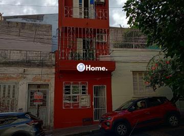 Casa · 110m² · 2 Quartos · Sobrado funcional com três pavimentos no centro de Porto Alegre!