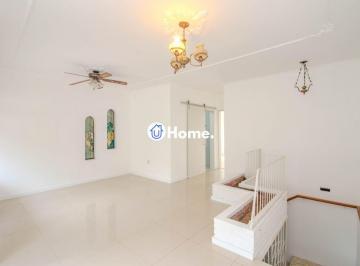 Casa · 190m² · 3 Quartos · 2 Vagas · Casa com 3 dormitórios no Bairro Jardim Floresta