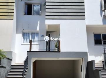 Casa · 235m² · 4 Quartos · 2 Vagas · Ótima casa em condomínio fechado na Vila Nova, em Porto Alegre!