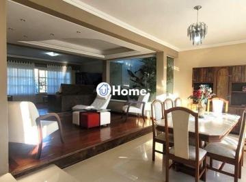 Casa · 351m² · 4 Quartos · 2 Vagas · Excelente Casa de Esquina no Residencial Bahamas – Ipanema, com 351m² privativos