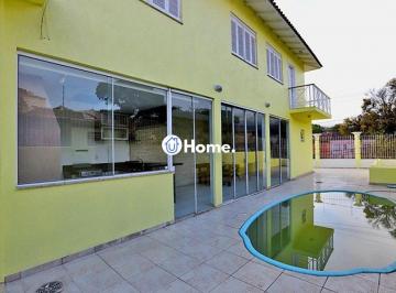 Casa · 280m² · 2 Quartos · 3 Vagas · Casa com pátio, piscina e churrasqueira, no Bairro Nonoai