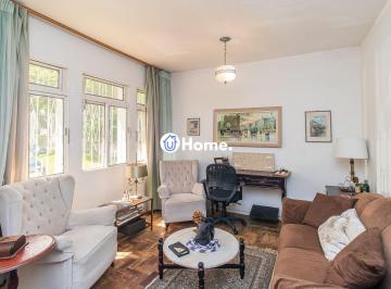 Casa · 188m² · 3 Quartos · 4 Vagas · 3 Dormitórios, com lareira, churrasqueira e piscina