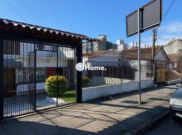 Fachada · Casa de (3)três quartos, sendo uma suíte com duas vagas de garagem.