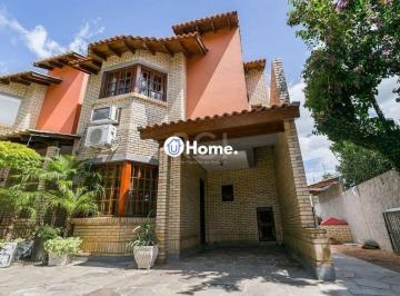 Casa · 148m² · 3 Quartos · 3 Vagas · Casa de 147m² - 3 dormitórios, 1 suíte, churrasqueira, pátio com piscina e 3 vag