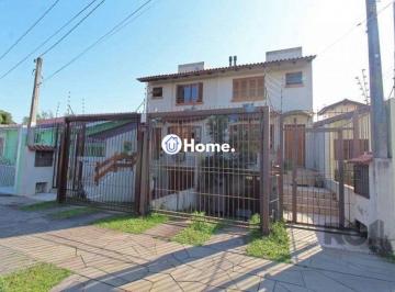 Casa · 175m² · 3 Quartos · 3 Vagas · Ampla casa de 175 m² com 3 dormitórios e 3 vagas de garagem