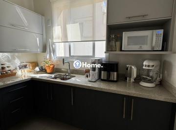 Apartamento · 82m² · 2 Quartos · Apartamento à venda com 68m², 2 dormitorios no Petropolis