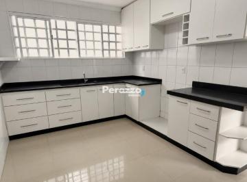 Foto 25 · Seu Refúgio no Ville de Montagne - Casa com 3 Quartos sendo 1 Suíte com Closet e Amplo Gramado por R