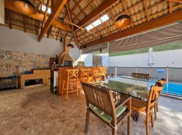 Casa · 200m² · 4 Quartos · 2 Vagas · Sobrado no Urbanova com 3 dormitórios Condomínio pequeno e silencioso