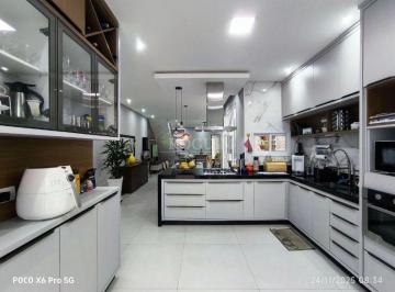 Casa · 162m² · 3 Quartos · 2 Vagas · Sobrado, Alto padrão, Jardim das Indústrias, 3 Dormitórios