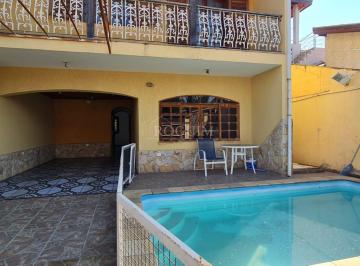 Casa · 180m² · 2 Quartos · 2 Vagas · Sobrado com 3 quartos  suíte  - Edícula - Piscina - Quintal amplo- Churrasqueira