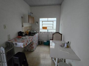Casa · 234m² · 6 Quartos · 3 Vagas · Casa com Ponto Comercial e Sobrado - Com Habite-se - Centro