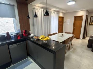 Casa de 3 quartos, São Paulo · Vendo sobrado 236m² 3 dormitórios 1 suíte 5 vagas.