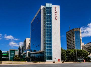 Apartamento de 1 quarto, Brasília · Flat no Hotel Ramada | R$ 373 mil