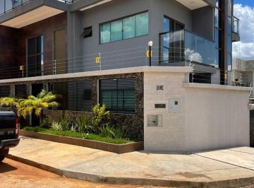 Casa de 4 quartos, Brasília · Casa com 4 quartos e 166m² Guará II
