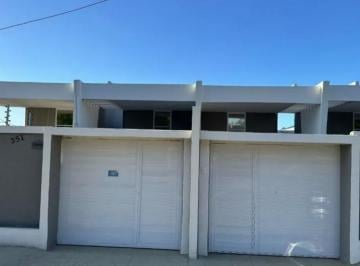 1 · CASA NOVA NA PAVUNA, COM DECK COM CHURRASQUEIRA.