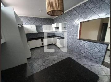 Casa · 229m² · 3 Quartos · 2 Vagas · Casa para Aluguel - Osvaldo Rezende, 3 Quartos, 229 m² - Uberlândia