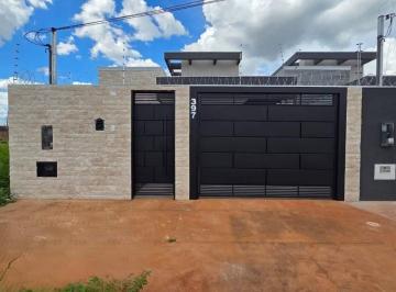 Casa · 140m² · Casa com planejados e piscina no Rita Vieira