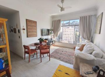 Sala · Apartamento reformado, Suíte com Hidro e Closet Localização Nobre no Catete