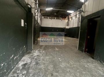 Comercial · 216m² · 3 Vagas · Galpão comercial com 216m², com mezanino superior, 2 banheiros, 1 cozinha e pé direito de 88 metros
