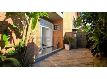 Descubra o encanto desta  casa  para locação localizada no prestigiado bairro Ja · Casa Comercial - 175m² - 6 salas - 2 vagas -Jardim Social