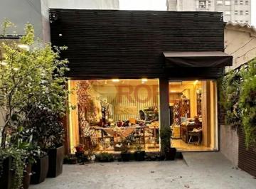 Comercial · 136m² · 6 Quartos · Loja para alugar com 136m2 em Moema, São Paulo, SP.