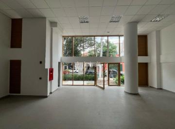 Comercial · 208m² · 1 Vaga · Loja em Água Branca com 237m²