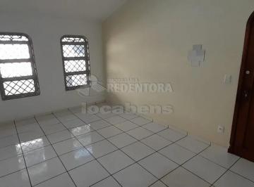 Casa · 240m² · 3 Quartos · 2 Vagas · Casa para locação com ótima localização