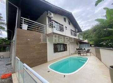 Casa · 280m² · 6 Quartos · 1 Vaga · Casa à venda em Nova Trento/SC