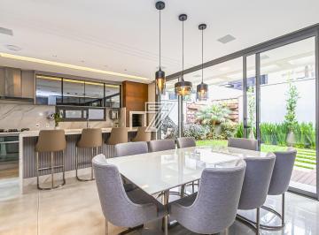 Casa · 342m² · 3 Quartos · 6 Vagas · Casa em condomínio ao lado do parque Barigui
