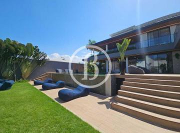 Casa · 890m² · 5 Quartos · 4 Vagas · Casa em Condomínio : Duplex / Residencial / Recreio dos Bandeirantes