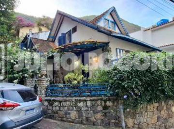 Casa · 280m² · 4 Quartos · 1 Vaga · Casa de rua : Térrea / Residencial / Botafogo