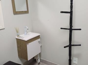 Comercial · 8m² · Sala comercial na Rua Dois de Julho, N. 446 - Sala 3 • 8 m²