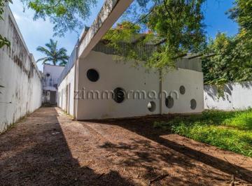 1° opção de capa · CASA TERREA ALTO DE PINHEIROS 3 DORMITÓRIOS 3 VAGAS