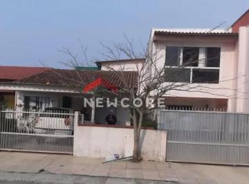 Casa · 252m² · 3 Quartos · 2 Vagas · Casa em Avenida Eugênio Krause - Centro - Penha/SC