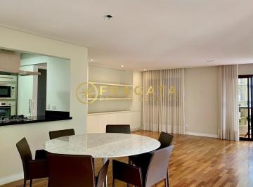 Apartamento · 127m² · 2 Quartos · 2 Vagas · Apartamento Reformado com 3 Dormitórios (1 Ampliado) à Venda em Localização Privilegiada com Lazer C