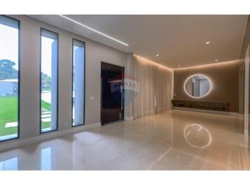 Casa · 280m² · 3 Quartos · 10 Vagas · Casa Térrea 3 Quartos 2 suítes, Lote 784m² Cond Fechado Piscina Churrasqueira