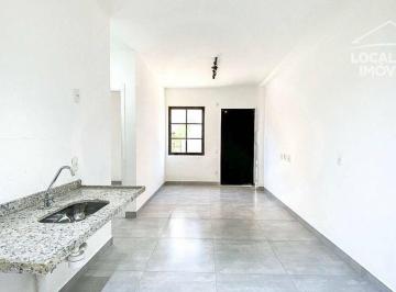 d63bc3ea2ab21f92b131d200809b40b8bb545af4 · Casa com 2 Dormitórios e Quintal em Condomínio com Lazer Completo