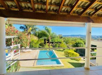 cf1487df01898c5ed519bb2ec1ad414f2d940d50 · Ótima casa em condomínio tranquilo e com muito sol e privacidade? Essa é a casa perfeita!!